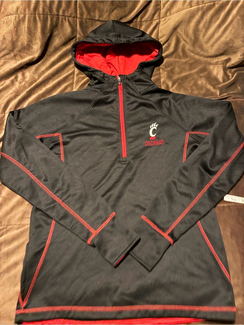Cincinnati Bearcats Black Hooded Performance Pullover with Red Accents, medium